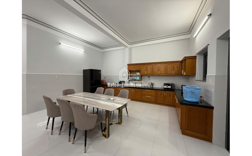 Nhà 3 Tầng Đẹp Gần Biển Trần Quang Diệu – Full Nội Thất Cao Cấp, Chỉ 60tr/m²!